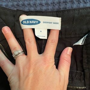 Old Navy Everyday Shorts Size 4